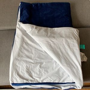 Kids' 6lb velour weighted blanket